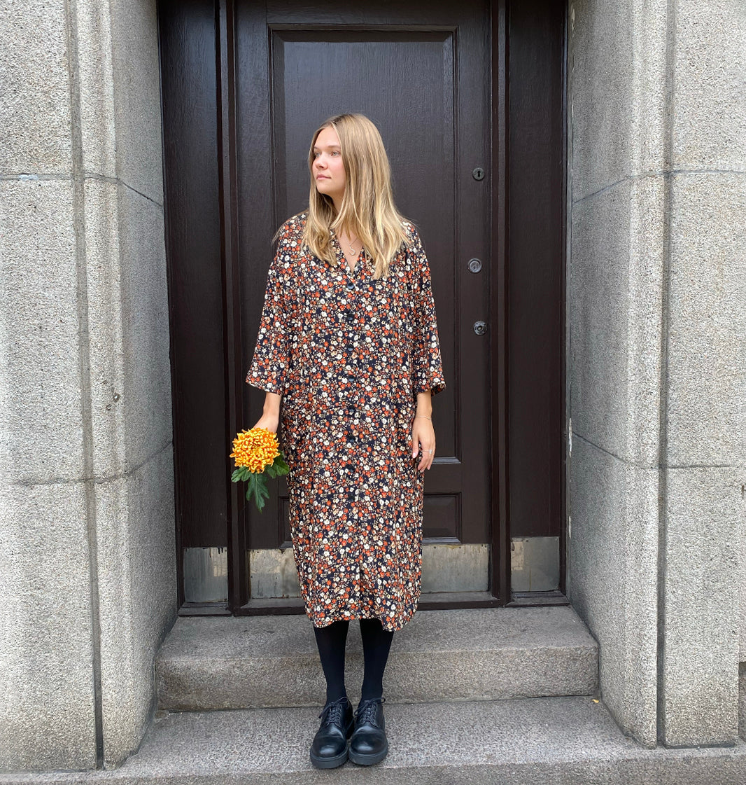Liebling Humla Eldklotter Cape-Kleid