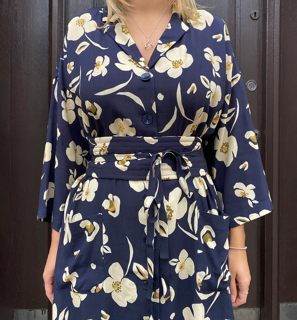 Liebling Humla Sonett Cape-Kleid